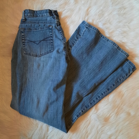 VINTAGE BOHO Floral Threaded Jeans - Picture 9 of 12